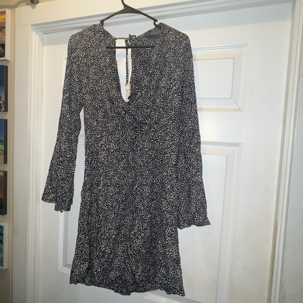 NWOT. Roxy Blue and White long sleeved dress